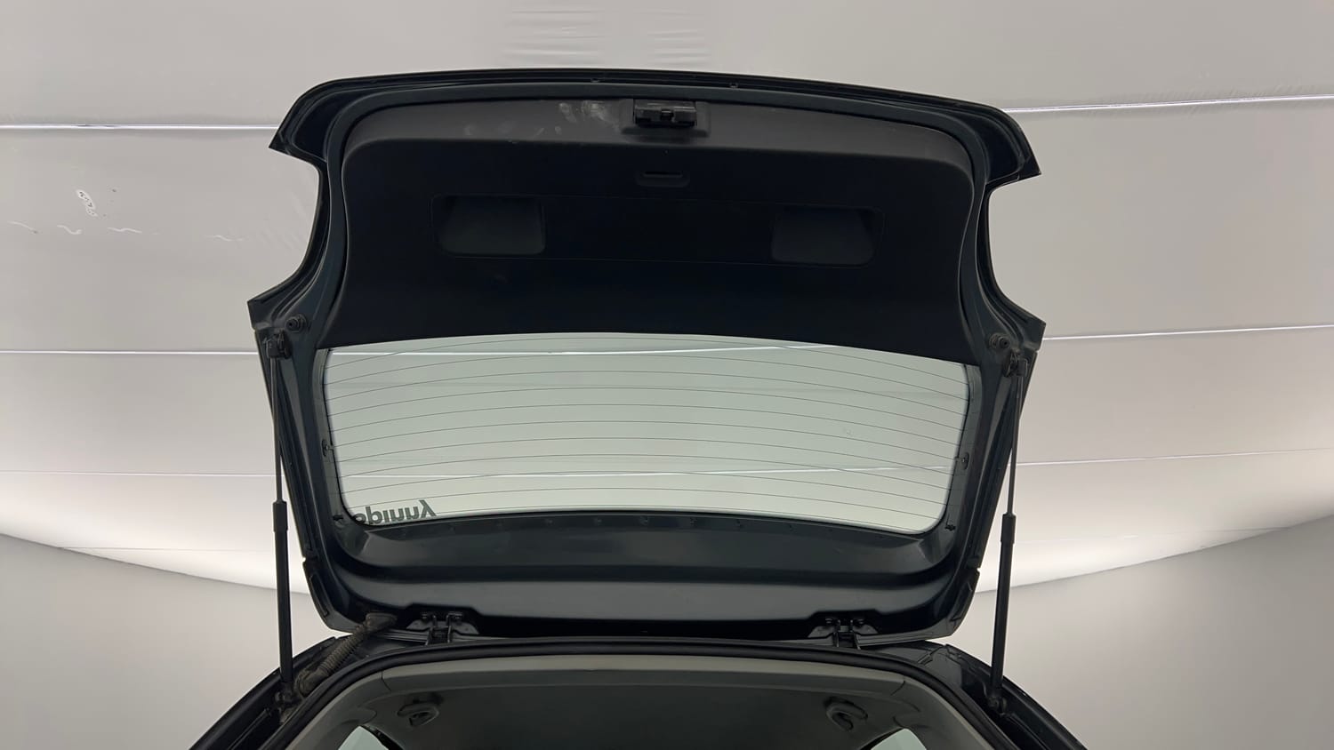 Used 2020 Volkswagen Polo Comfortline 1.0L (P) Petrol Manual interior DICKY DOOR OPEN VIEW