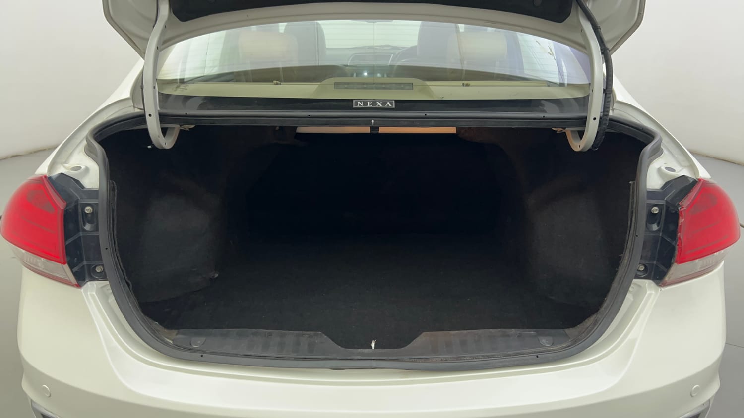 Used 2022 Maruti Suzuki Ciaz Alpha 1.5 AT Petrol Automatic interior DICKY INSIDE VIEW