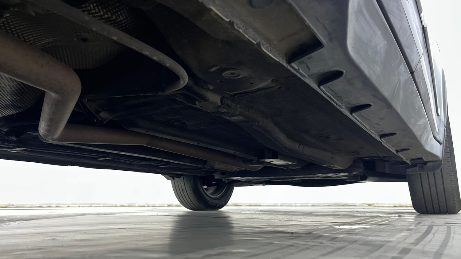 Used 2025 Kia Sonet HTX Plus 1.5 Diesel Manual extra REAR RIGHT UNDERBODY VIEW