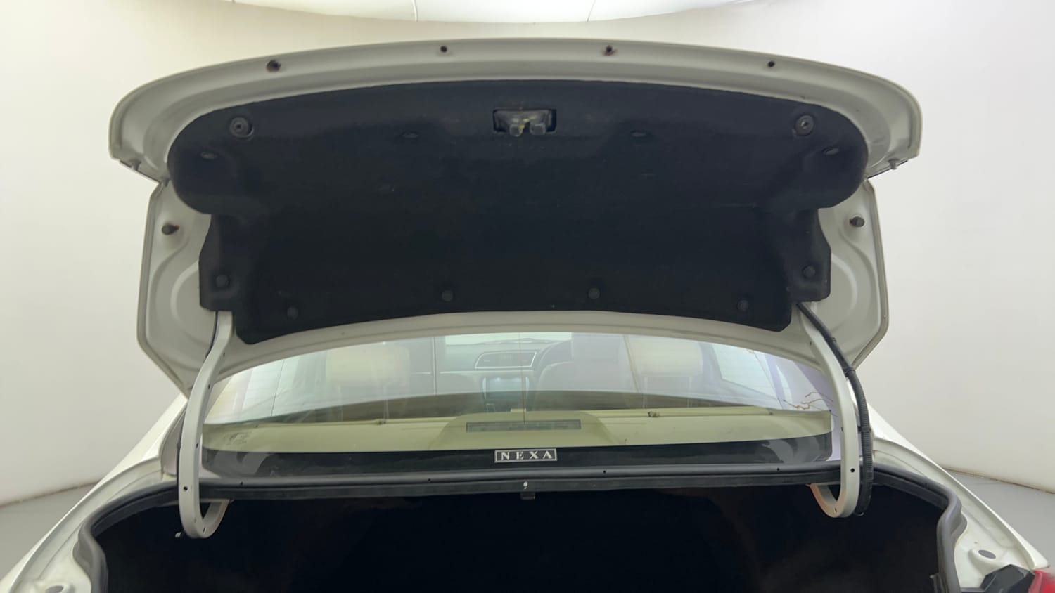 Used 2022 Maruti Suzuki Ciaz Alpha 1.5 AT Petrol Automatic interior DICKY DOOR OPEN VIEW