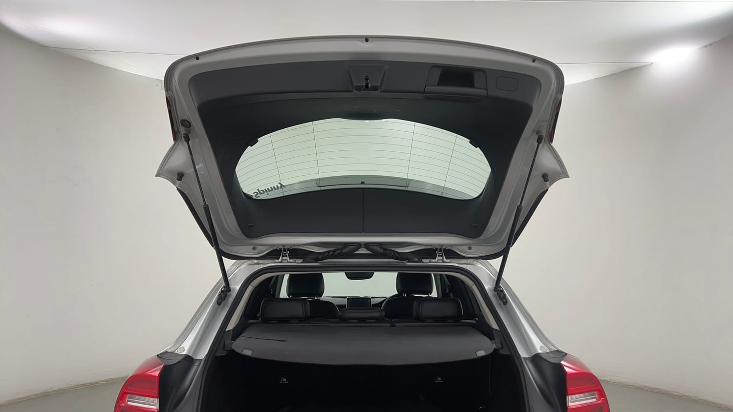 Used 2016 Mercedes-Benz GLA 200 CDI Sport Diesel Automatic interior DICKY DOOR OPEN VIEW