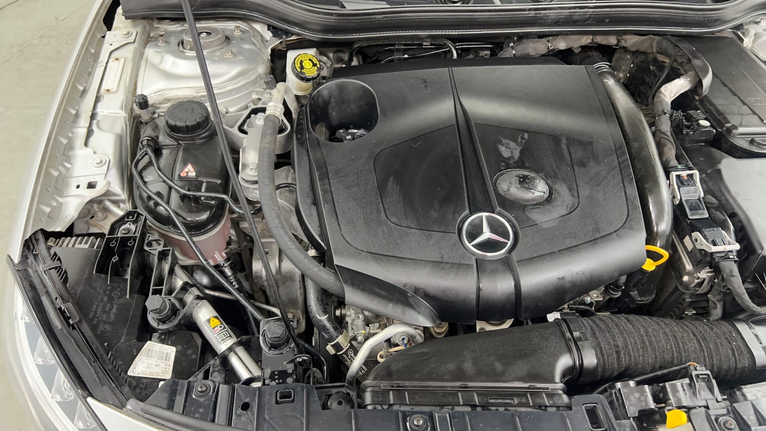Used 2016 Mercedes-Benz GLA 200 CDI Sport Diesel Automatic engine ENGINE RIGHT SIDE VIEW