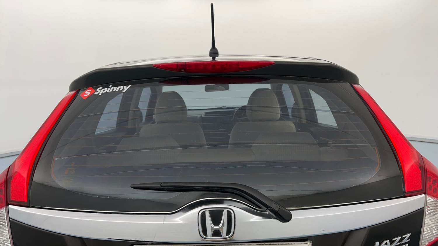 Used 2019 Honda Jazz VX CVT Petrol Petrol Automatic exterior BACK WINDSHIELD VIEW