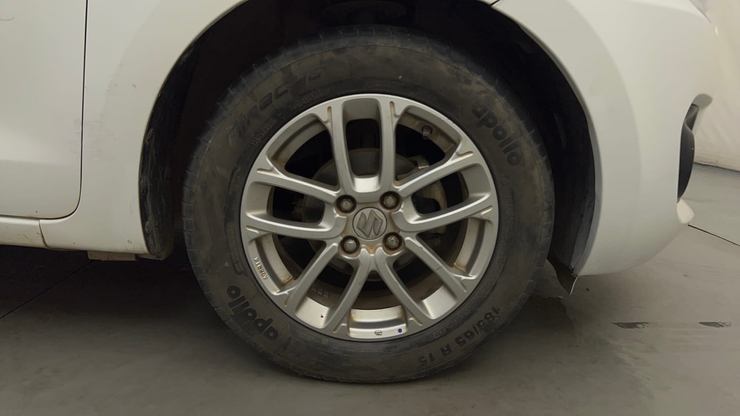 Used 2020 Maruti Suzuki Swift ZXi AMT Petrol Automatic tyres RIGHT FRONT TYRE RIM VIEW