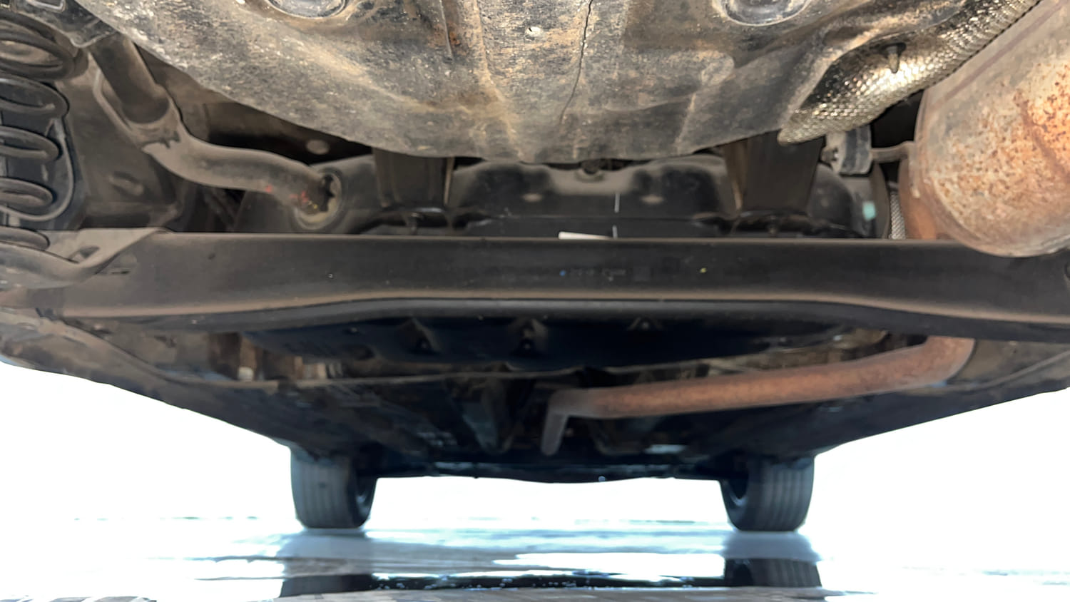 Used 2025 Kia Sonet HTX Plus 1.5 Diesel Manual extra REAR UNDERBODY VIEW (TAKEN FROM REAR)