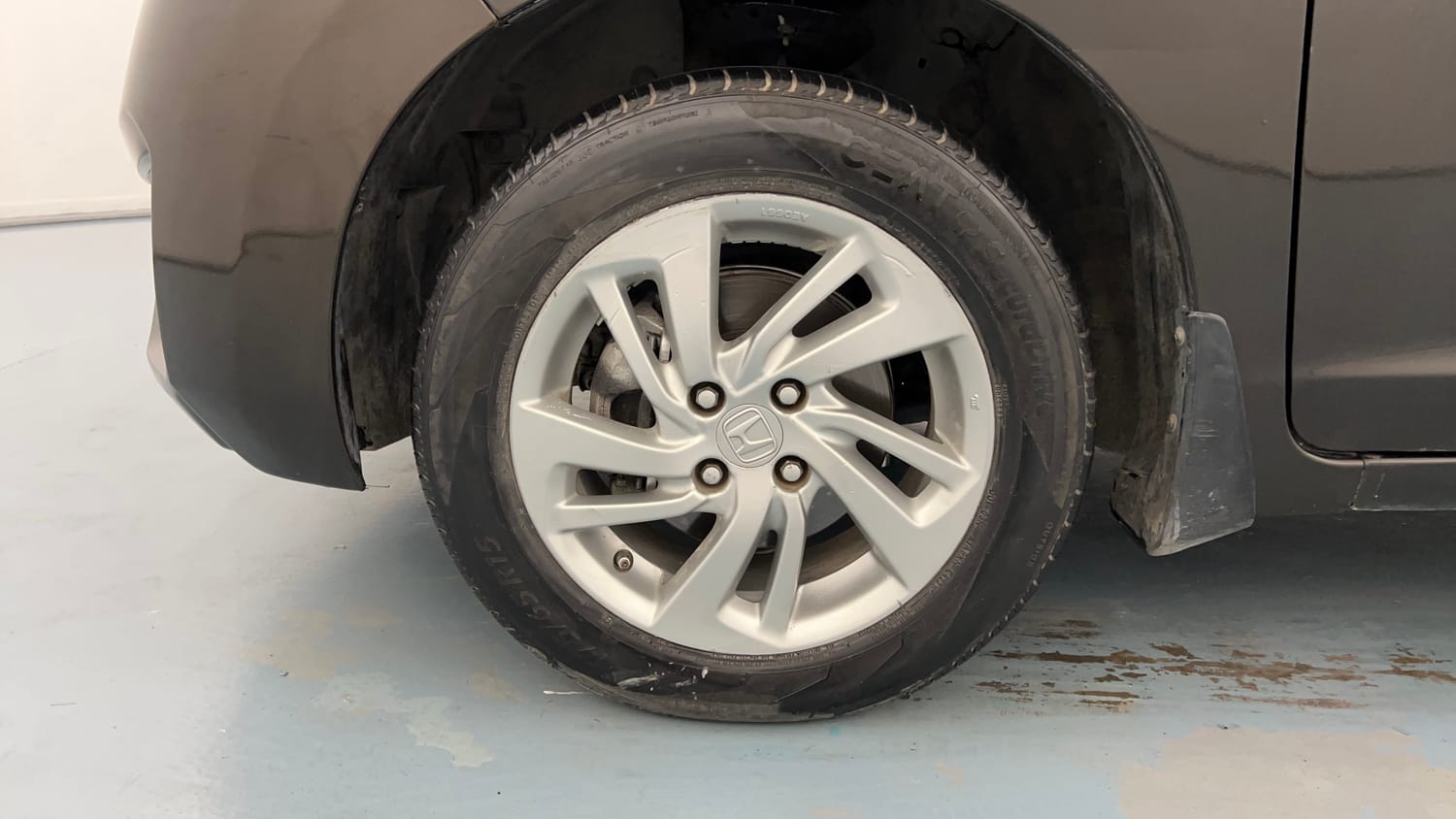 Used 2019 Honda Jazz VX CVT Petrol Petrol Automatic tyres LEFT FRONT TYRE RIM VIEW