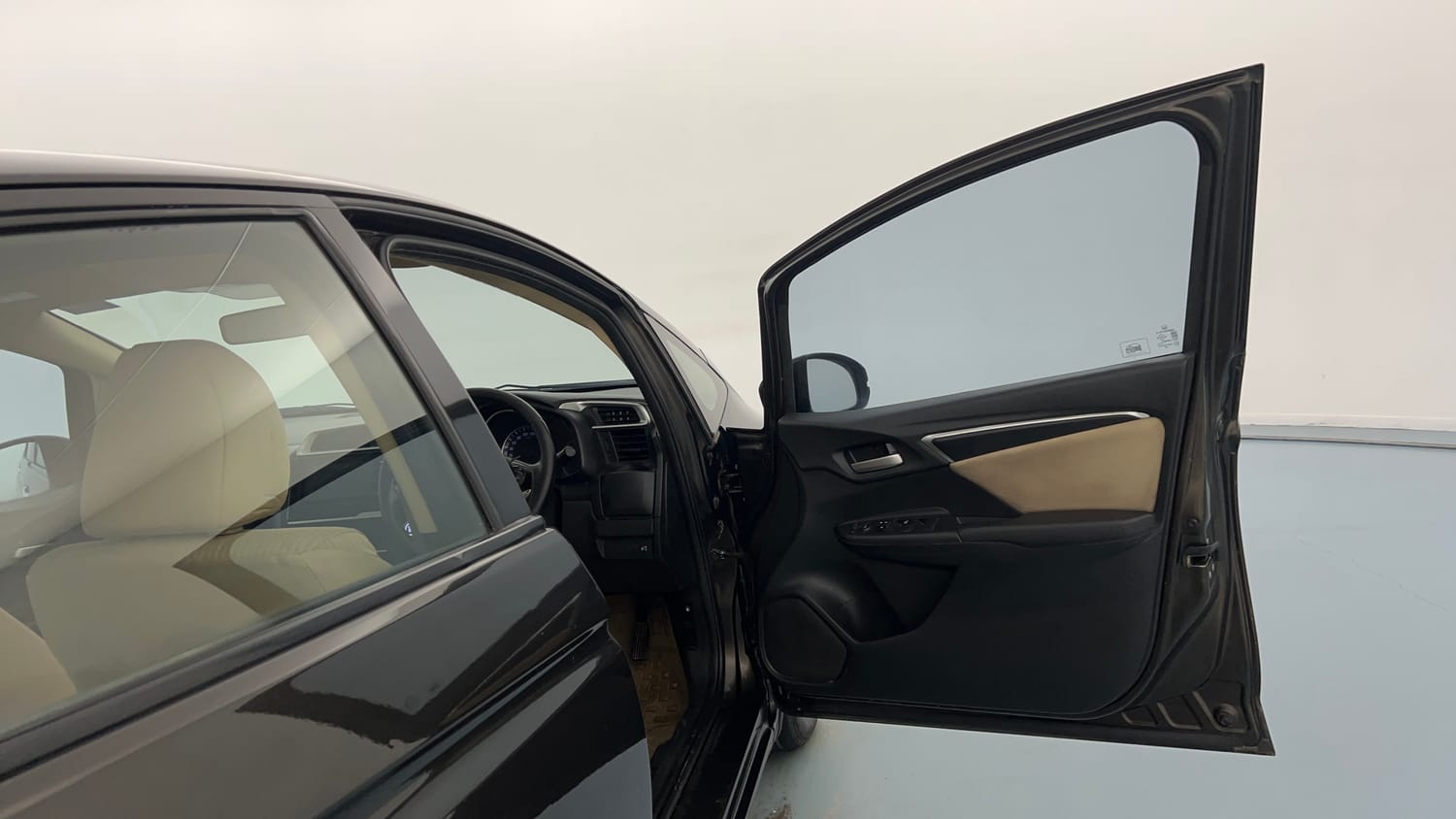 Used 2019 Honda Jazz VX CVT Petrol Petrol Automatic interior RIGHT FRONT DOOR OPEN VIEW