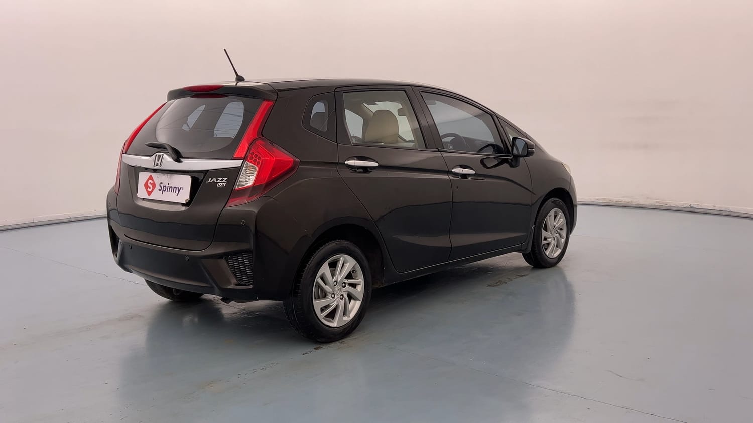 Used 2019 Honda Jazz VX CVT Petrol Petrol Automatic exterior RIGHT REAR CORNER VIEW