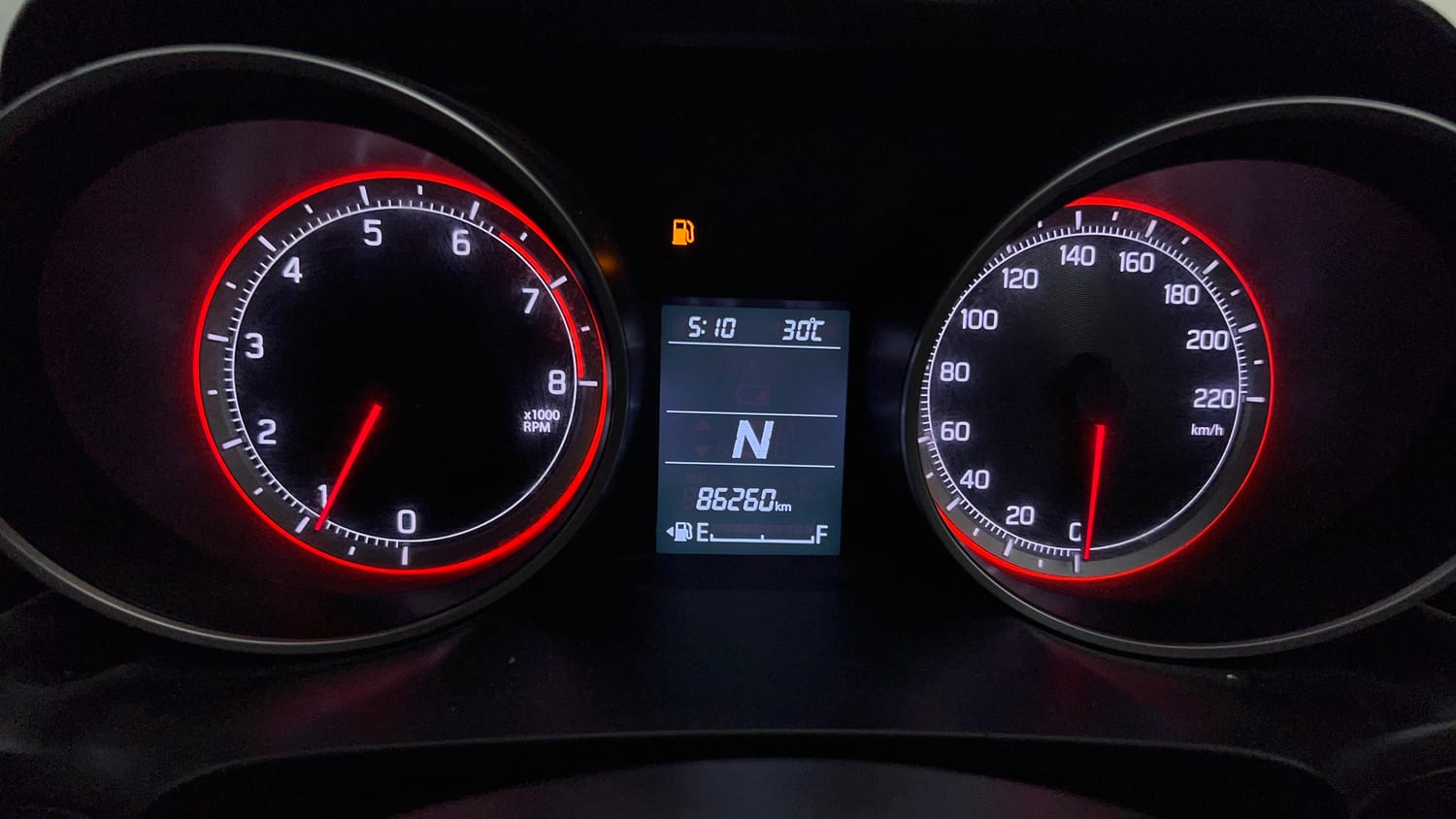 Used 2020 Maruti Suzuki Swift ZXi AMT Petrol Automatic interior CLUSTERMETER VIEW