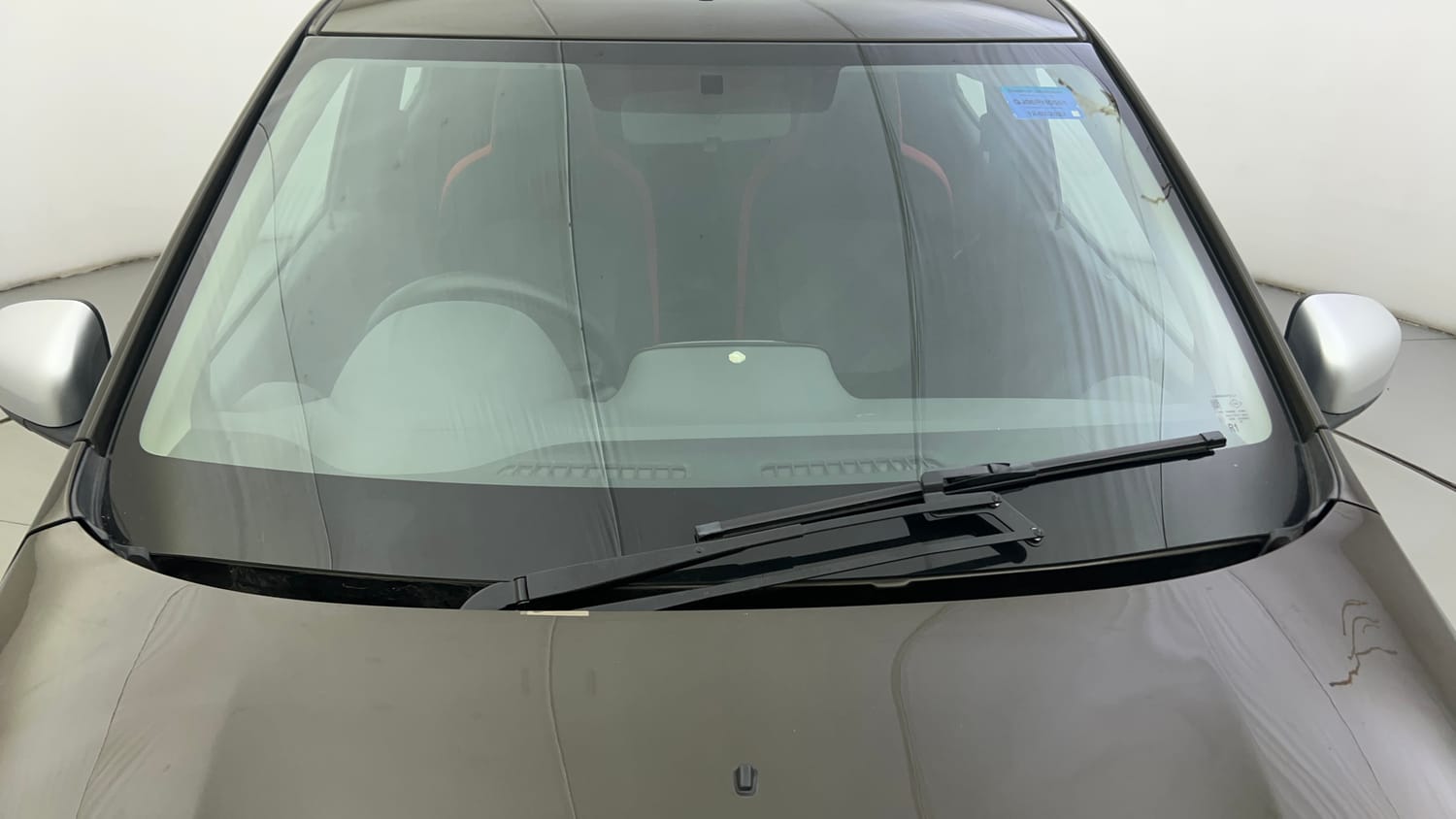 Used 2022 Renault Kwid RXT 1.0 (O) Petrol Manual exterior FRONT WINDSHIELD VIEW