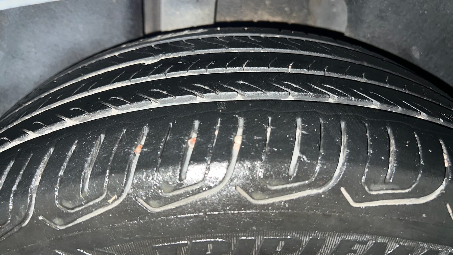 Used 2022 Skoda Octavia Style 2.0 Petrol Automatic tyres RIGHT REAR TYRE TREAD VIEW