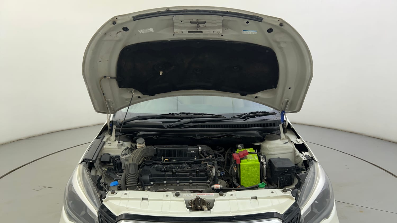 Used 2022 Maruti Suzuki Ciaz Alpha 1.5 AT Petrol Automatic engine ENGINE & BONNET OPEN FRONT VIEW
