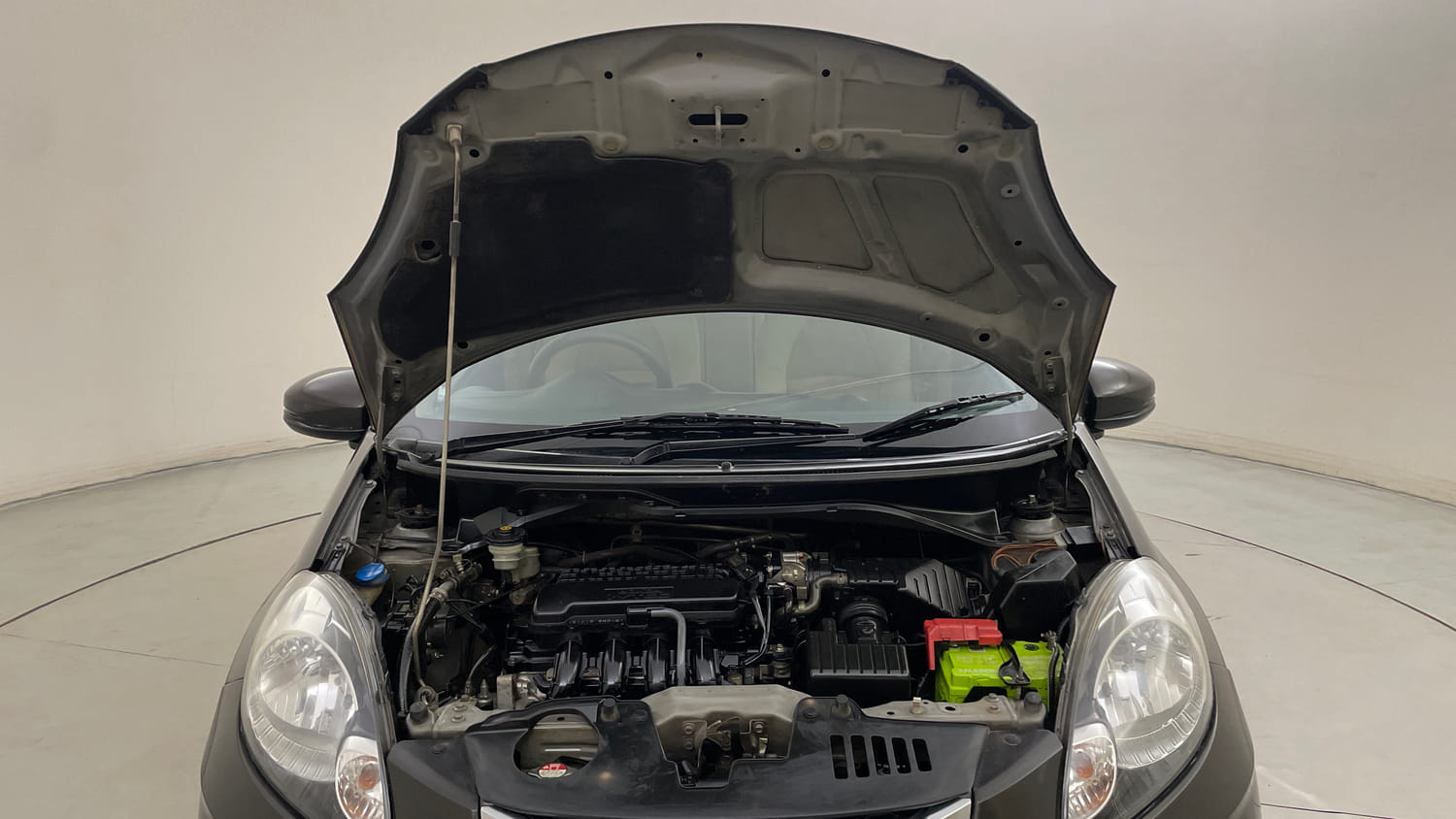 Used 2016 Honda Amaze 1.2 VX i-VTEC Petrol Manual engine ENGINE & BONNET OPEN FRONT VIEW