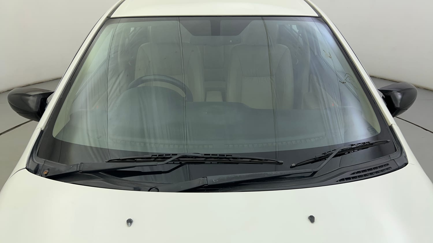 Used 2022 Maruti Suzuki Ciaz Alpha 1.5 AT Petrol Automatic exterior FRONT WINDSHIELD VIEW