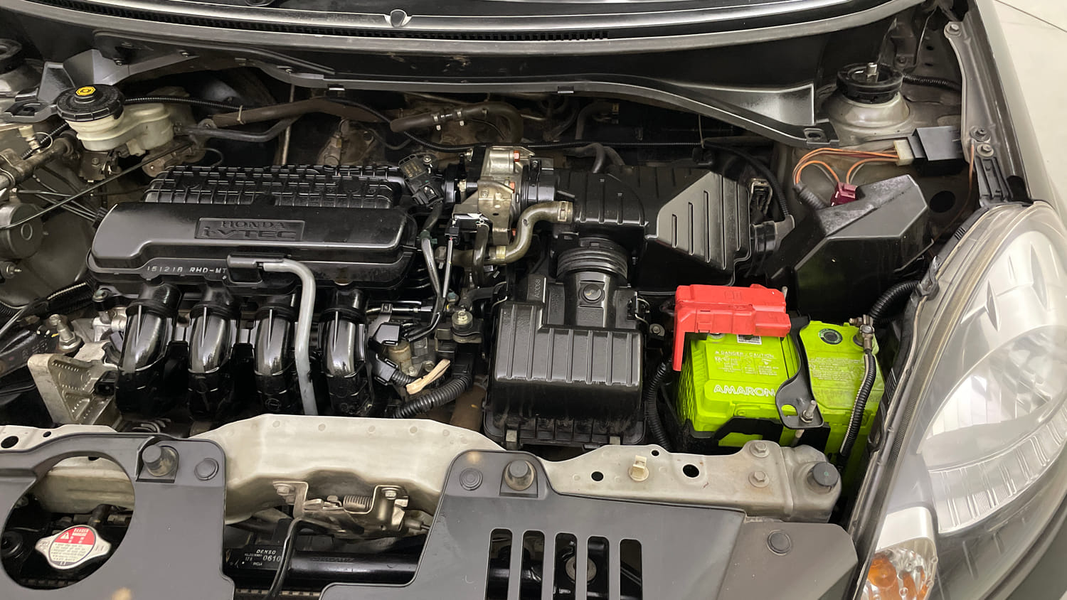 Used 2016 Honda Amaze 1.2 VX i-VTEC Petrol Manual engine ENGINE LEFT SIDE VIEW
