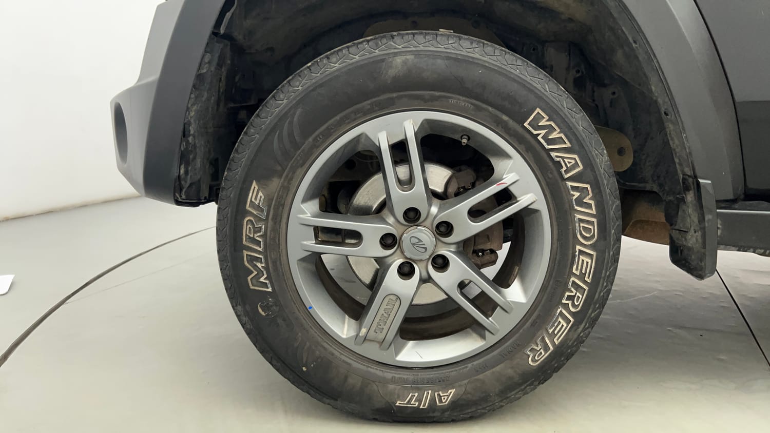 Used 2021 mahindra Thar LX Hard Top Diesel AT 4WD Diesel Automatic tyres LEFT FRONT TYRE RIM VIEW