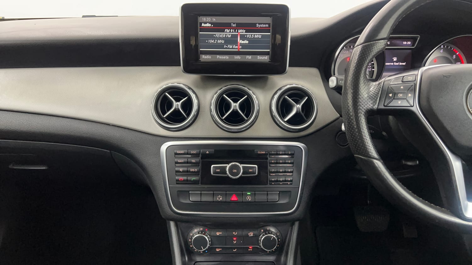 Used 2016 Mercedes-Benz GLA 200 CDI Sport Diesel Automatic interior MUSIC SYSTEM & AC CONTROL VIEW