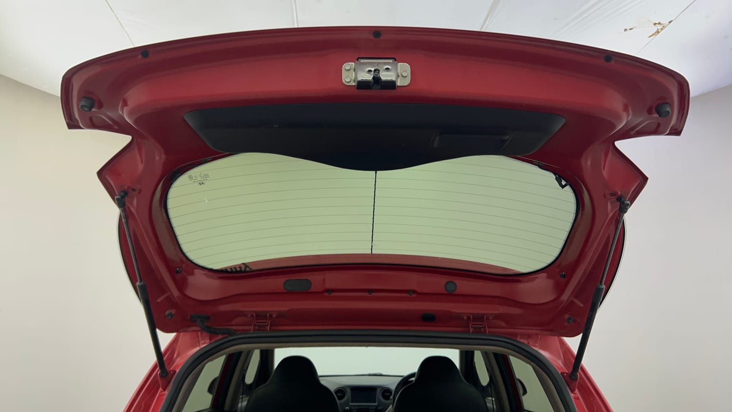 Used 2019 Hyundai Grand i10 Sportz 1.2 Kappa VTVT Petrol Manual interior DICKY DOOR OPEN VIEW