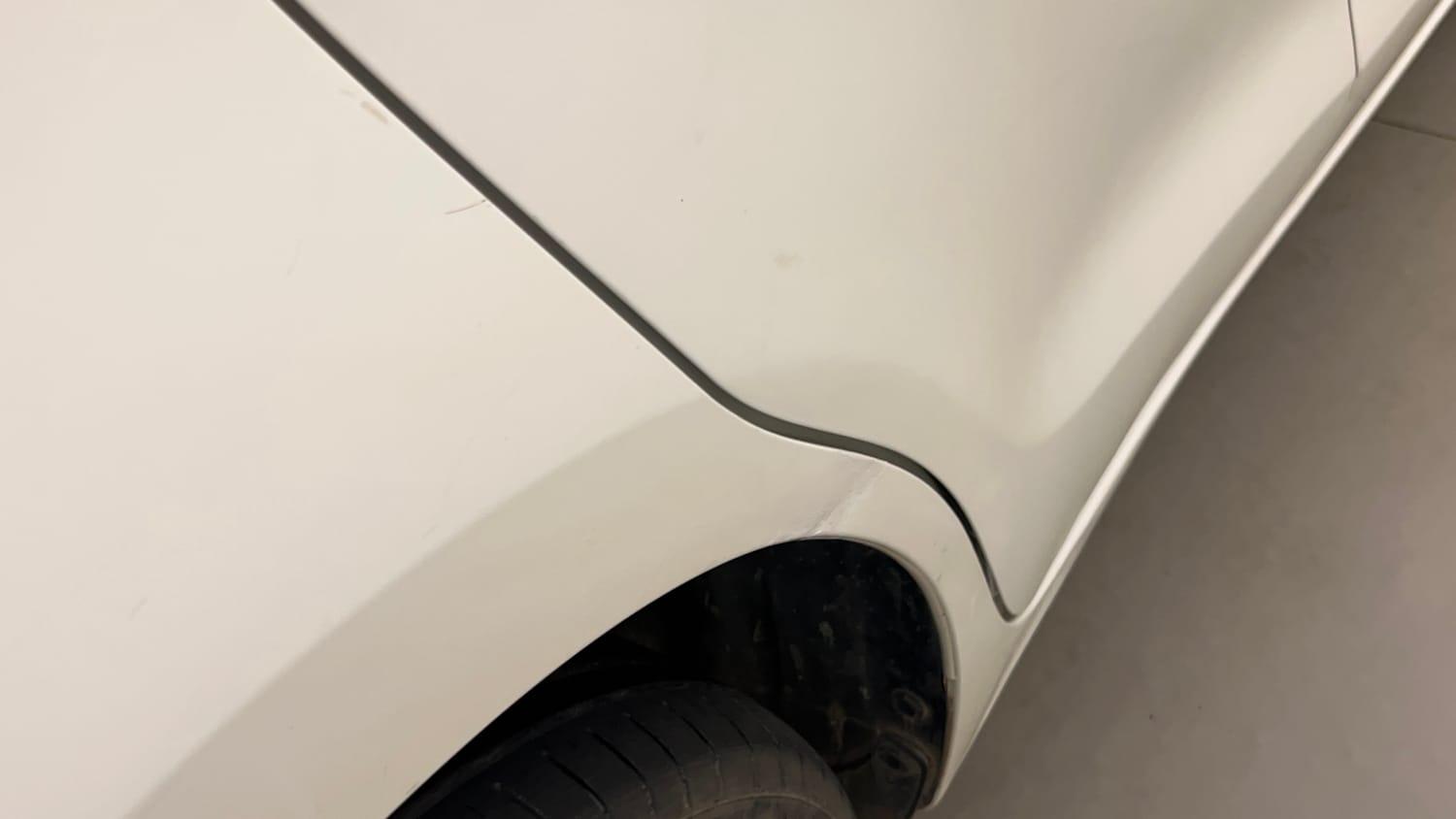 Used 2020 Maruti Suzuki Swift ZXi AMT Petrol Automatic dents MINOR SCRATCH