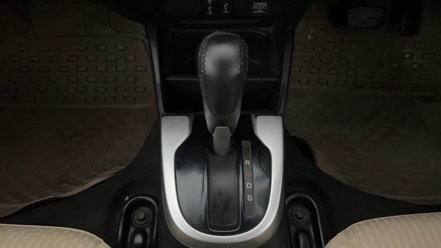 Used 2019 Honda Jazz VX CVT Petrol Petrol Automatic interior GEAR  KNOB VIEW