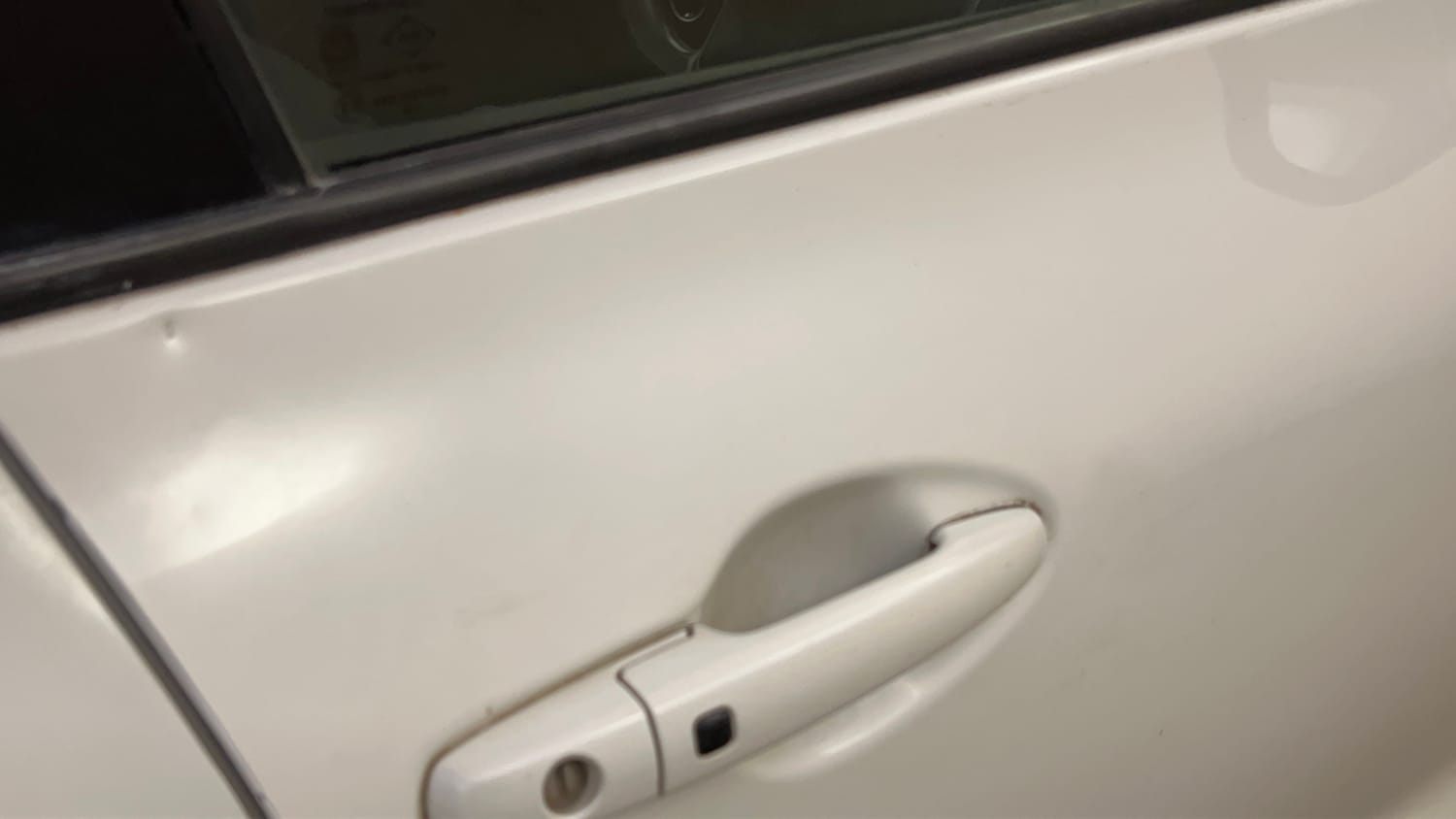 Used 2020 Maruti Suzuki Swift ZXi AMT Petrol Automatic dents MINOR DENT