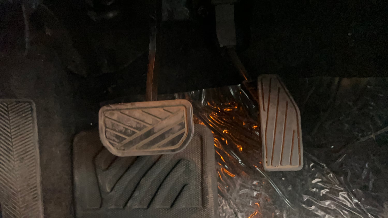 Used 2025 Maruti Suzuki XL6 Alpha Plus AT Petrol Petrol Automatic interior PEDALS VIEW