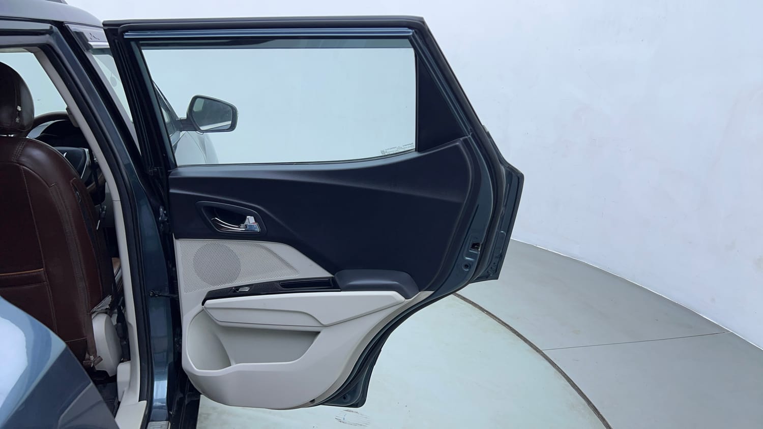 Used 2023 Mahindra XUV 300 W8 (O) 1.5 Diesel AMT Diesel Automatic interior RIGHT REAR DOOR OPEN VIEW