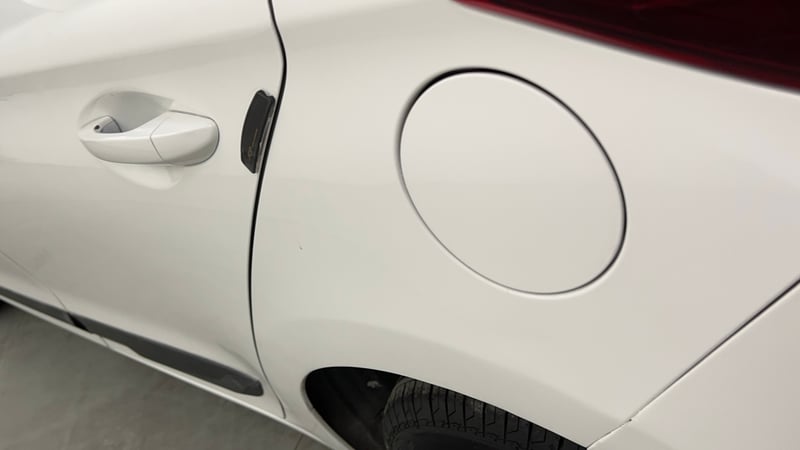 Used 2015 Hyundai Elite i20 Sportz 1.4 Diesel Manual dents MINOR SCRATCH
