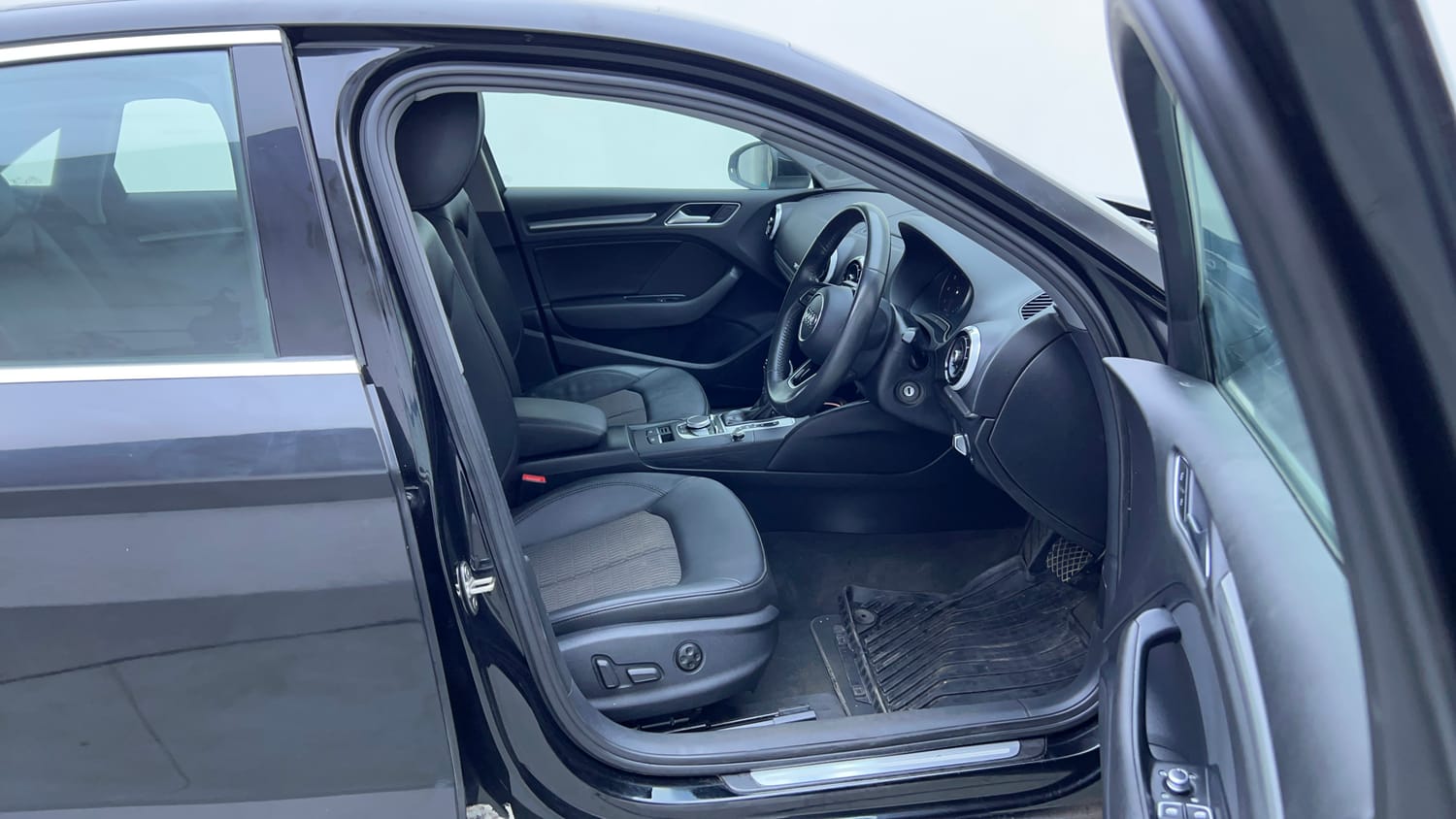 Used 2018 Audi A3 35 TFSI Technology Petrol Automatic interior RIGHT SIDE FRONT DOOR CABIN VIEW