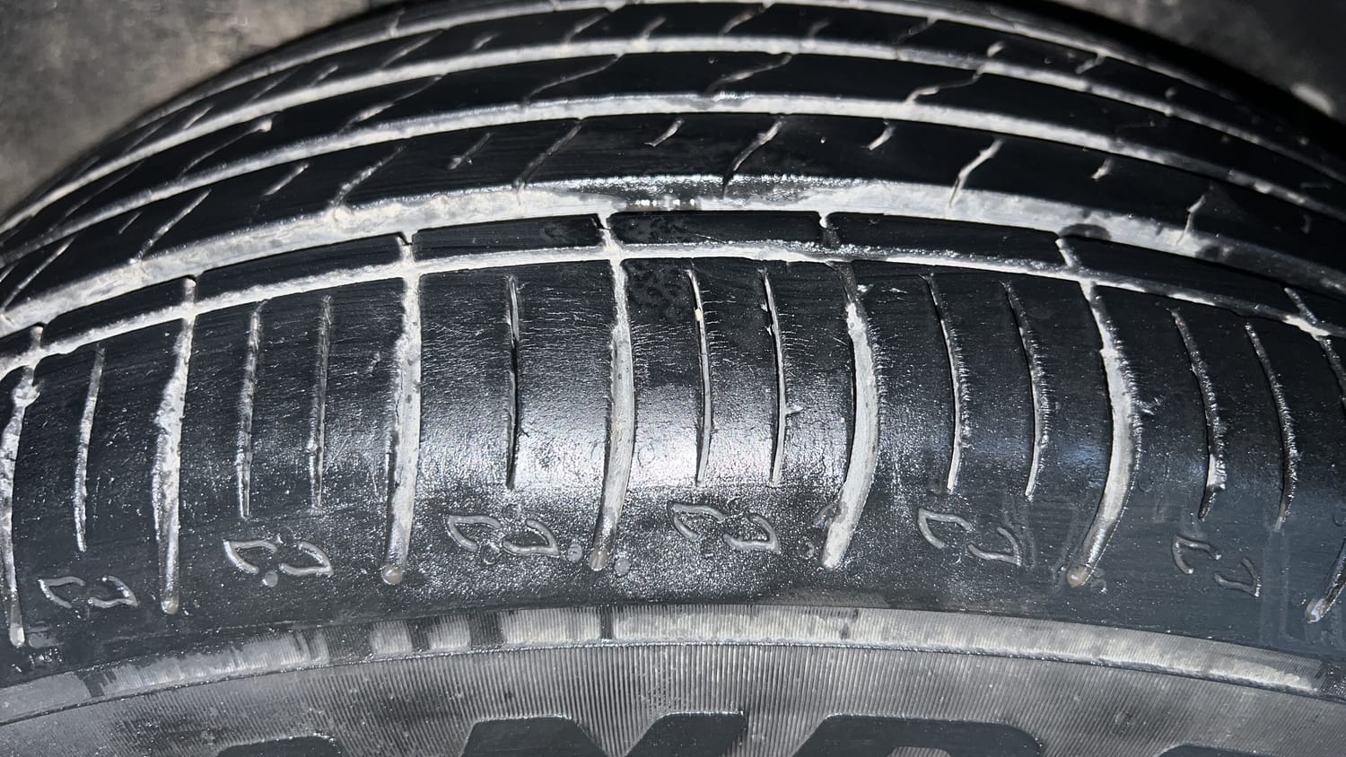 2024 Mahindra XUV700 AX5 Diesel AT 7 STR-38