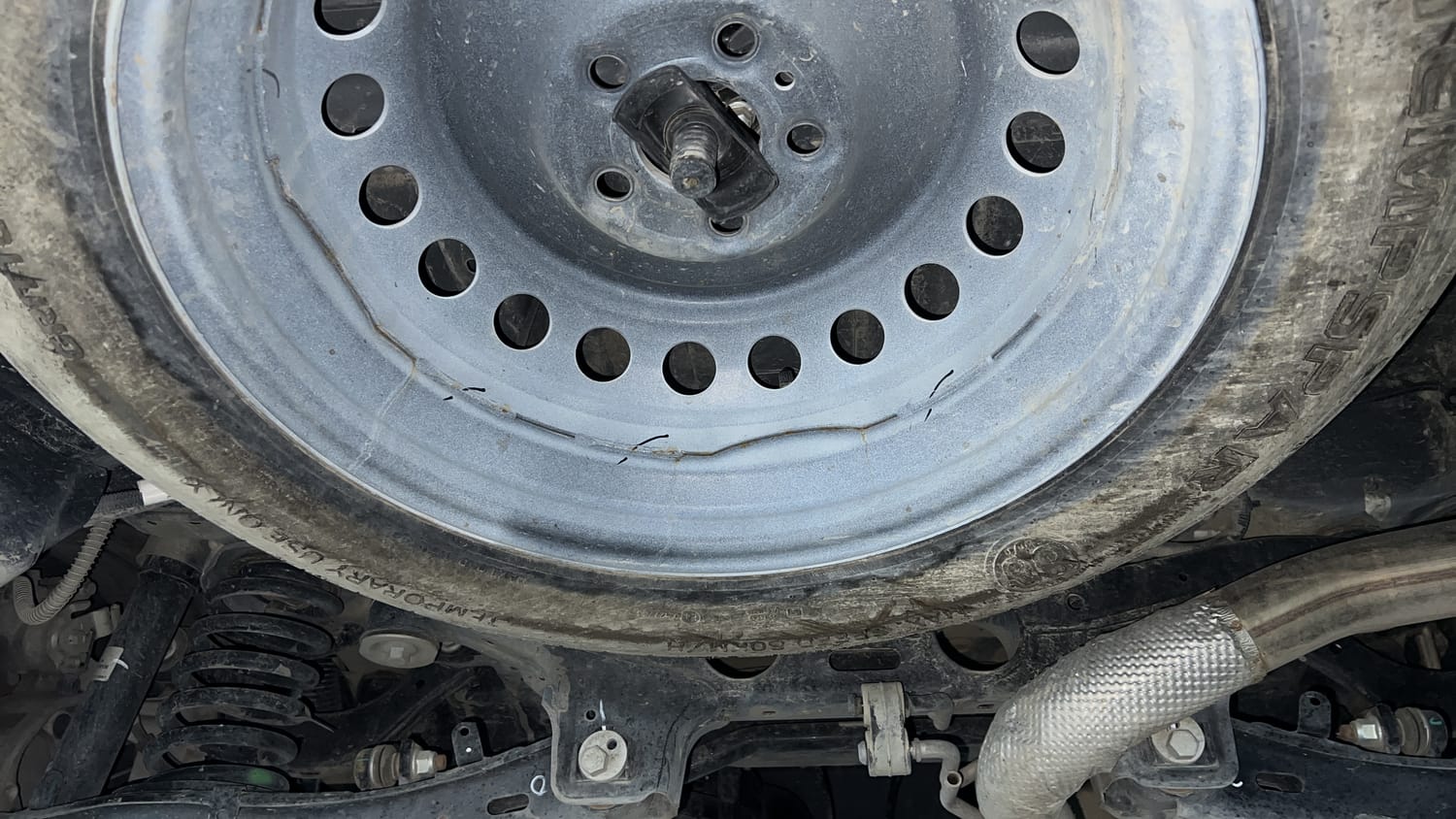 2024 Mahindra XUV700 AX5 Diesel AT 7 STR-41