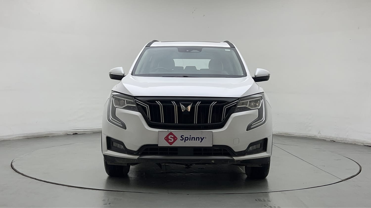 2024 Mahindra XUV700 AX 7 Petrol AT 7 STR-7