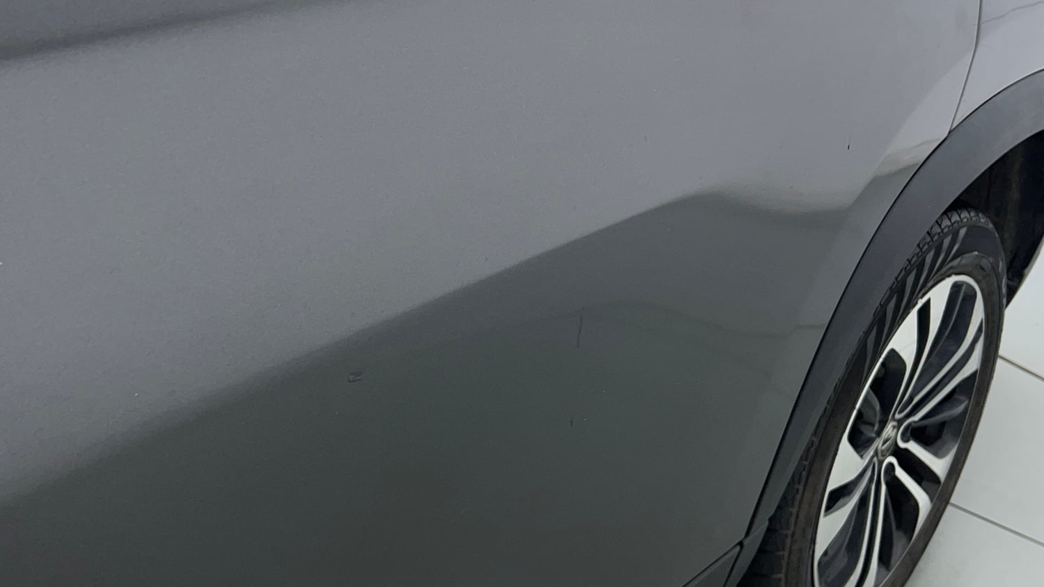 Used 2022 MG Motors Hector Plus Sharp 1.5 Petrol Turbo CVT 6-STR Petrol Automatic dents MINOR SCRATCH