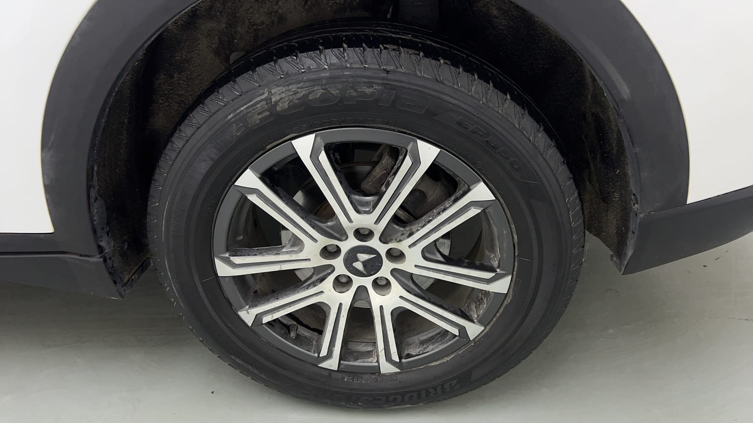2024 Mahindra XUV700 AX 7 Petrol AT 7 STR-36