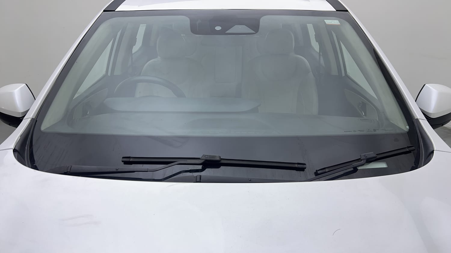 2024 Mahindra XUV700 AX 7 Petrol AT 7 STR-8