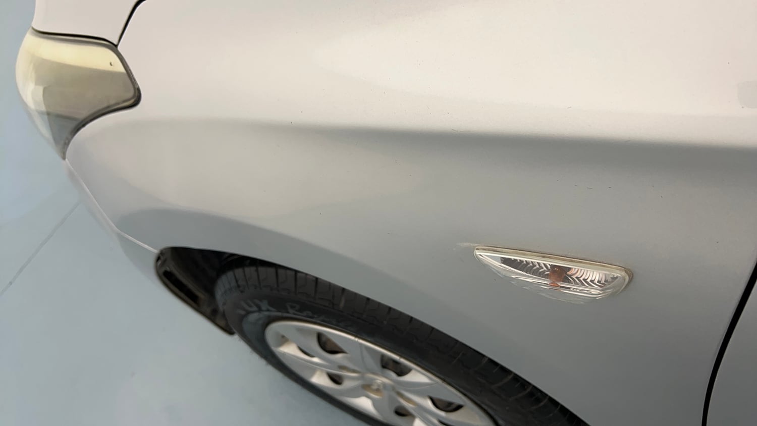 Used 2018 Hyundai Elite i20 Magna Executive 1.2 Petrol Manual dents MINOR SCRATCH