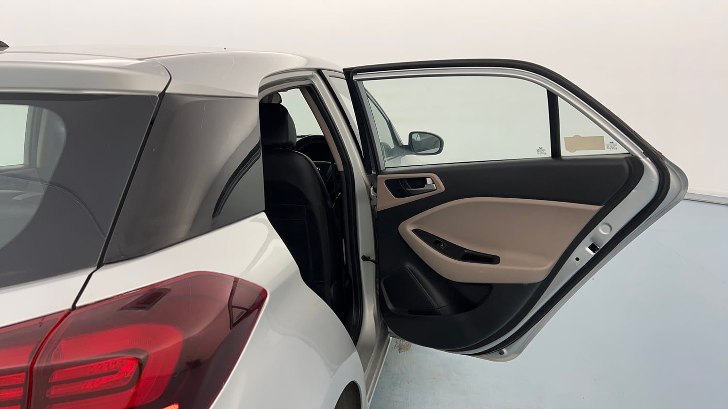 Used 2018 Hyundai Elite i20 Magna Executive 1.2 Petrol Manual interior RIGHT REAR DOOR OPEN VIEW