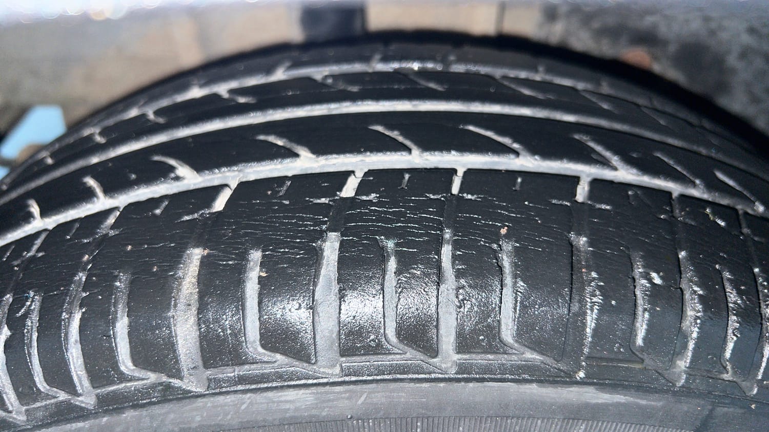 Used 2020 Tata Tiago XZ Petrol Manual tyres RIGHT REAR TYRE TREAD VIEW