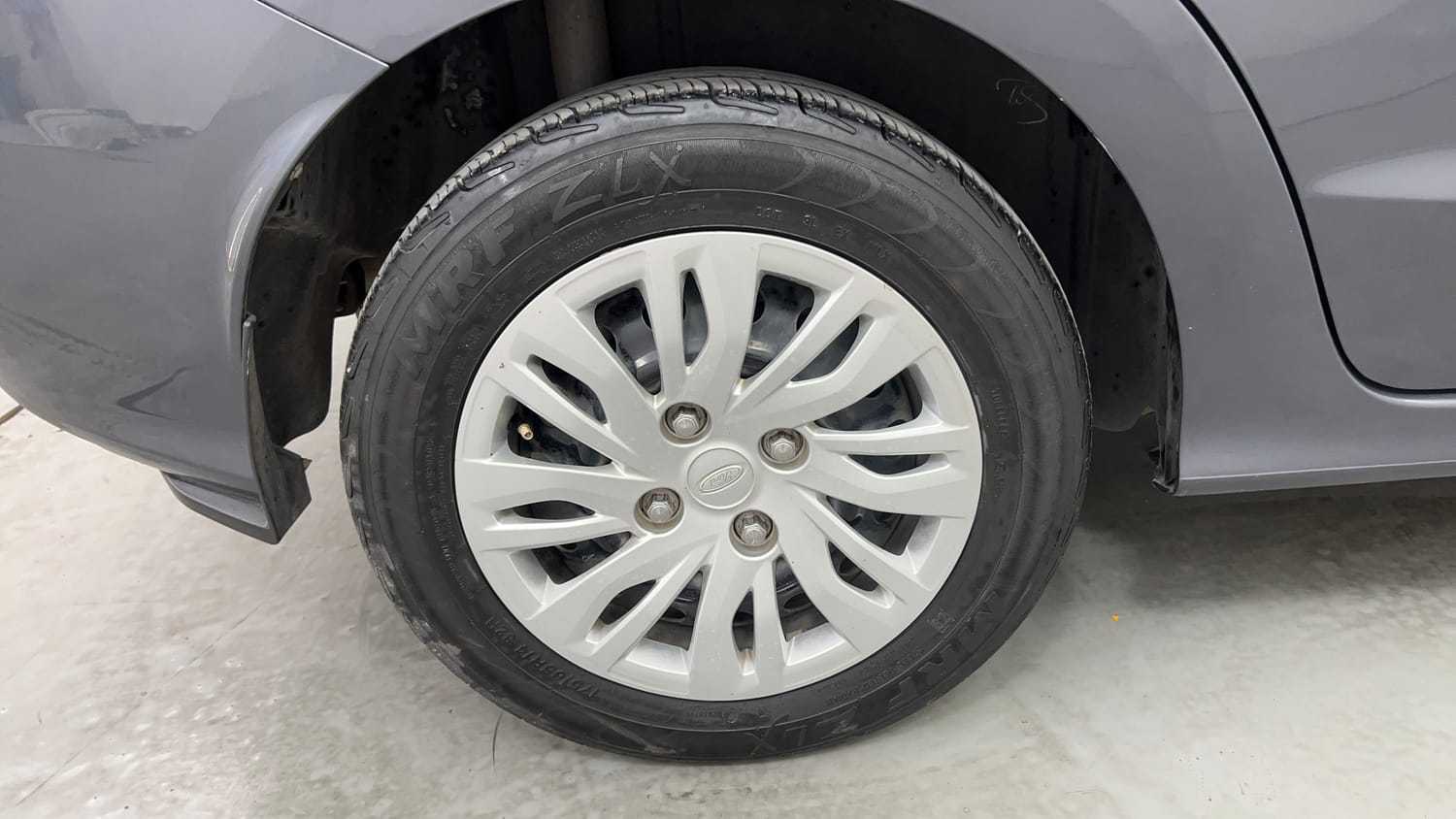 Used 2019 Ford Figo Aspire Trend Plus 1.5 TDCi Diesel Manual tyres RIGHT REAR TYRE RIM VIEW