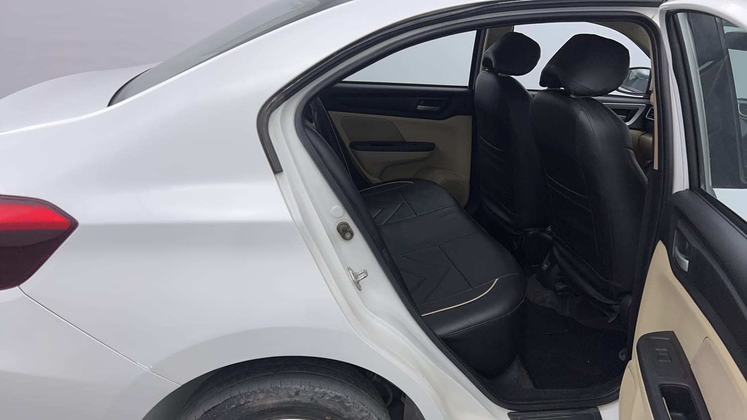 Used 2022 Honda Amaze S MT 1.2 Petrol Petrol Manual interior RIGHT SIDE REAR DOOR CABIN VIEW