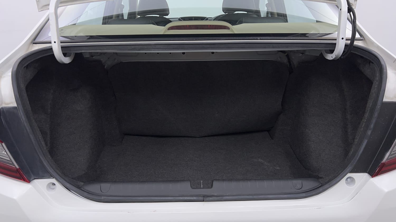 Used 2022 Honda Amaze S MT 1.2 Petrol Petrol Manual interior DICKY INSIDE VIEW