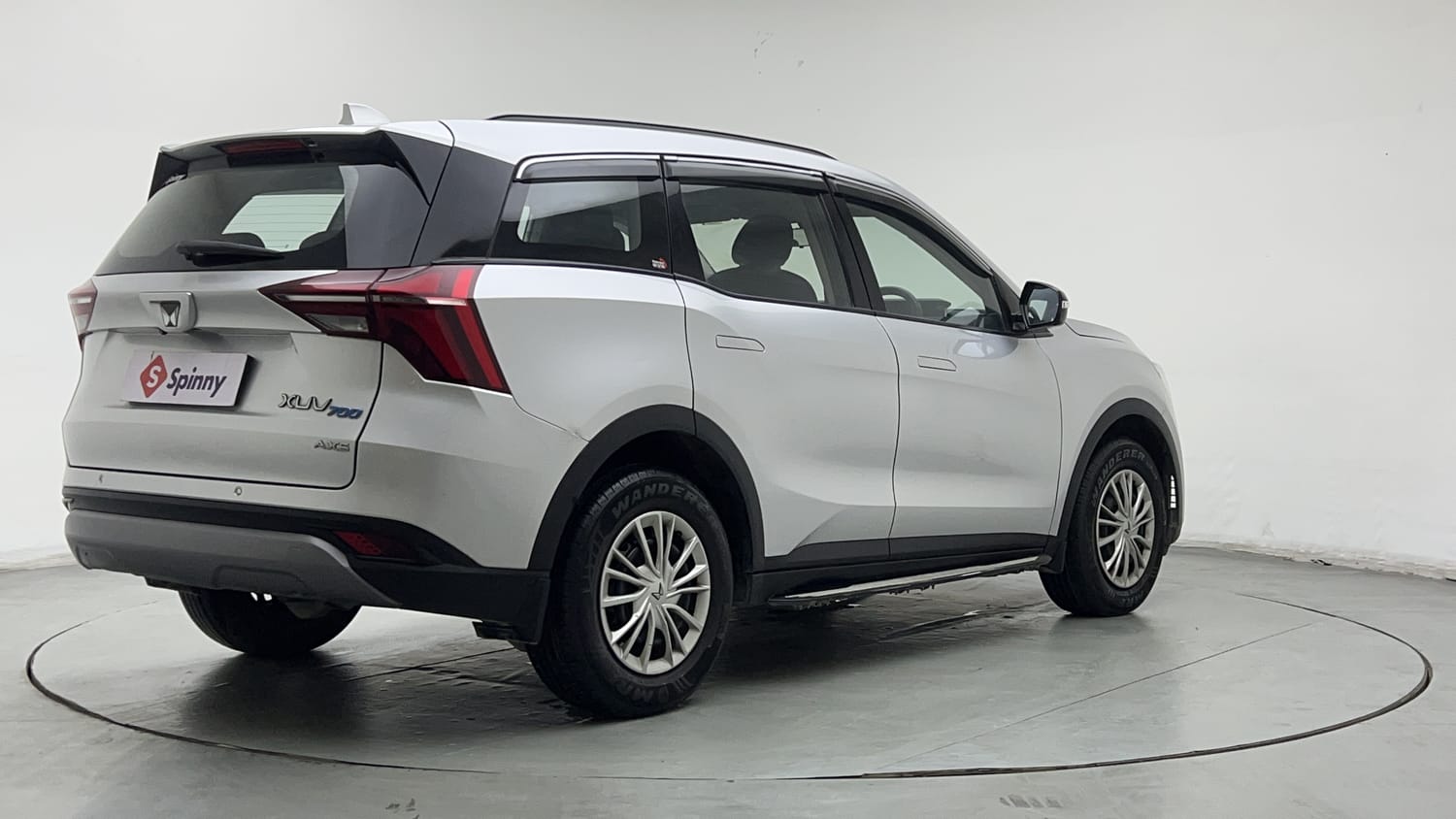 2024 Mahindra XUV700 AX5 Diesel AT 7 STR-4