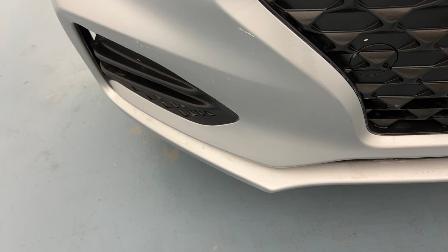 Used 2018 Hyundai Elite i20 Magna Executive 1.2 Petrol Manual dents MINOR SCRATCH