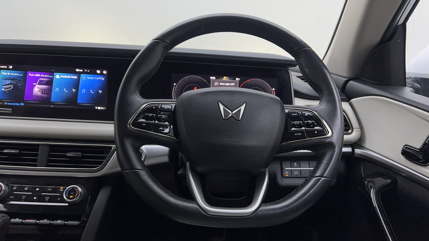 2024 Mahindra XUV700 AX 7 Petrol AT 7 STR-14