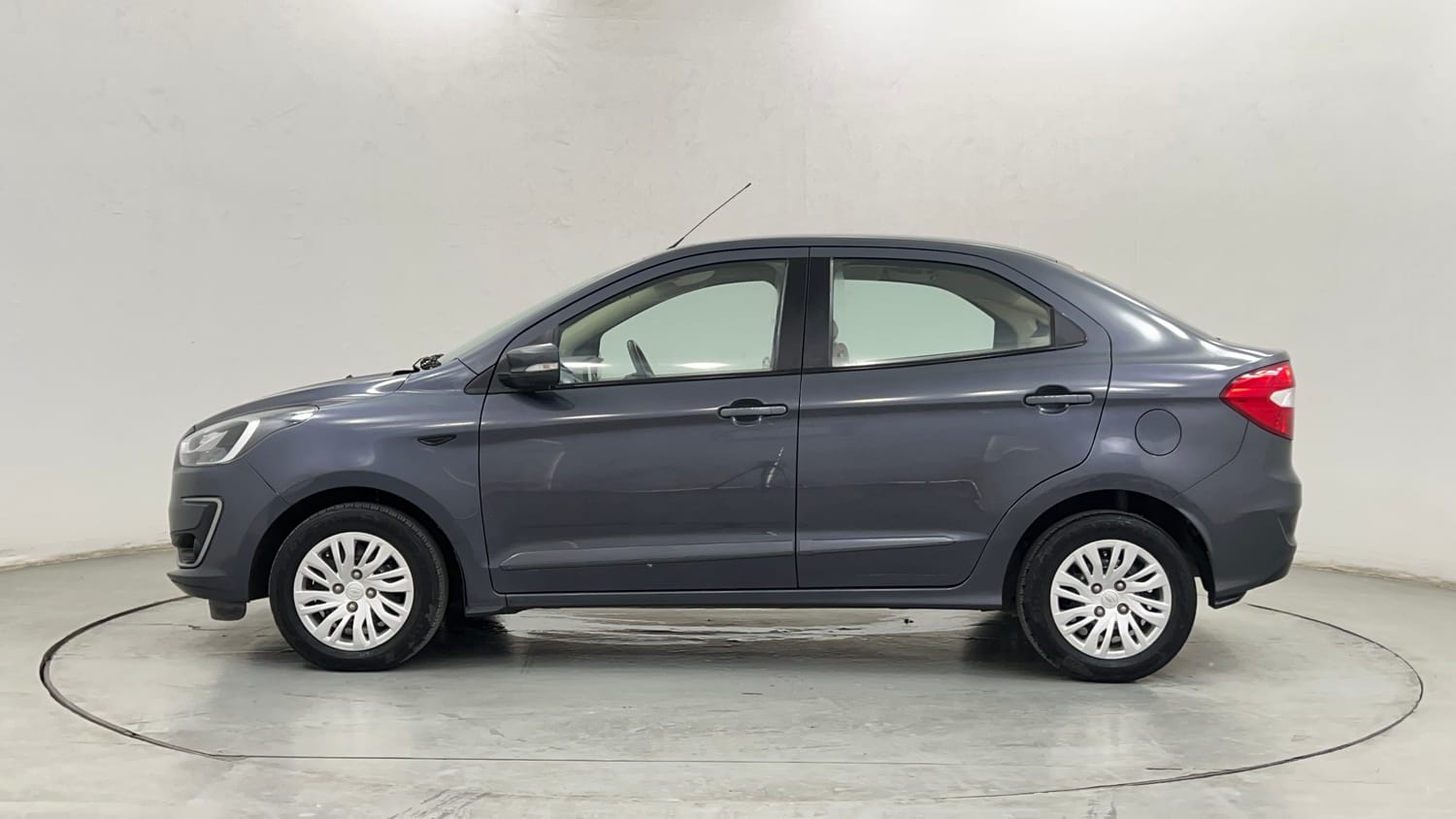Used 2019 Ford Figo Aspire Trend Plus 1.5 TDCi Diesel Manual exterior LEFT SIDE VIEW