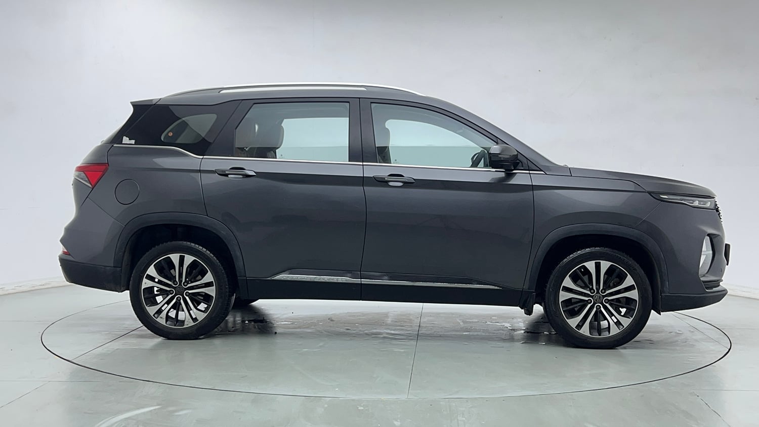 Used 2022 MG Motors Hector Plus Sharp 1.5 Petrol Turbo CVT 6-STR Petrol Automatic exterior RIGHT SIDE VIEW