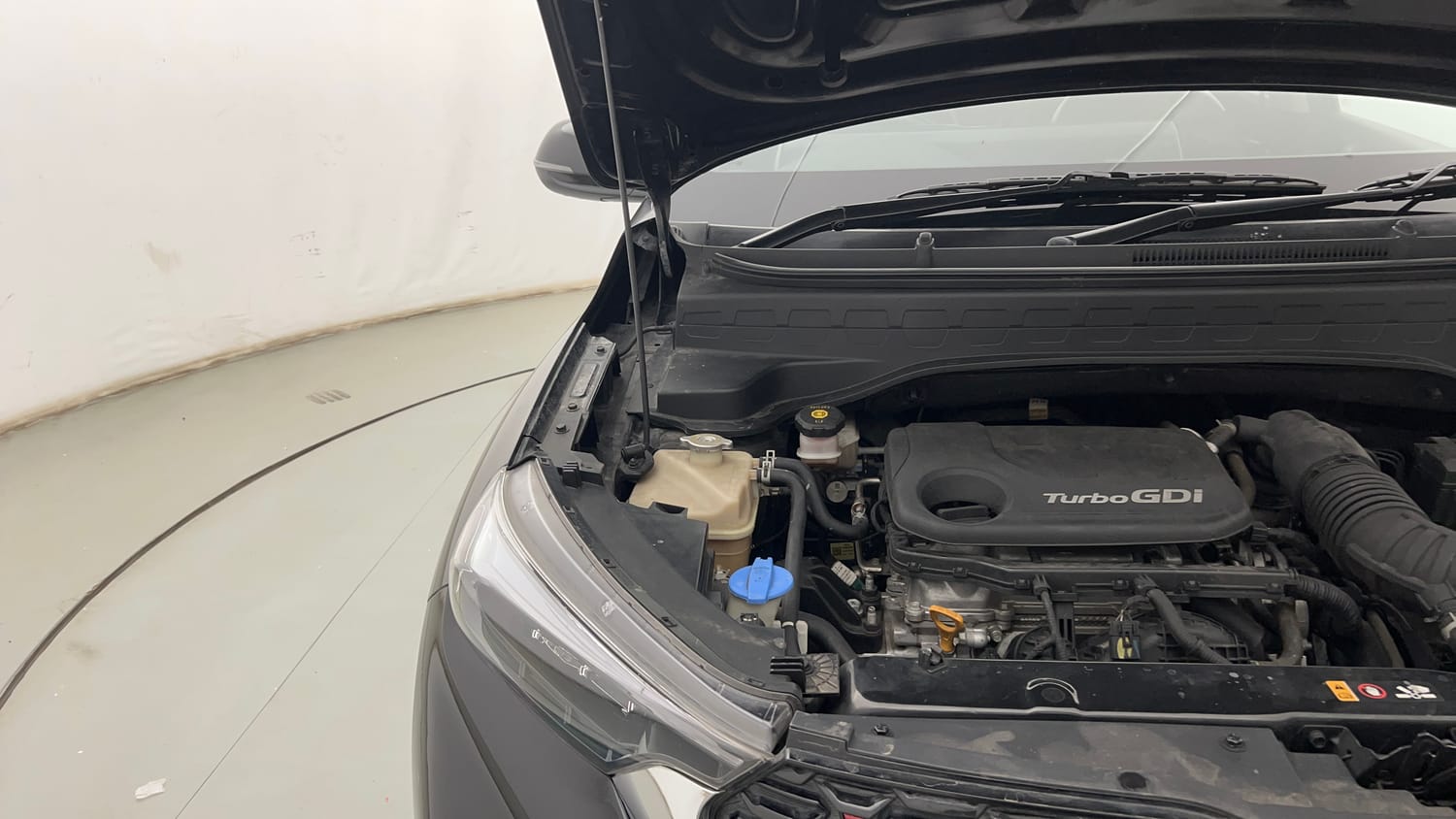 Used 2021 Kia Sonet GTX Plus 1.0 DCT Petrol Automatic engine ENGINE RIGHT SIDE HINGE & APRON VIEW