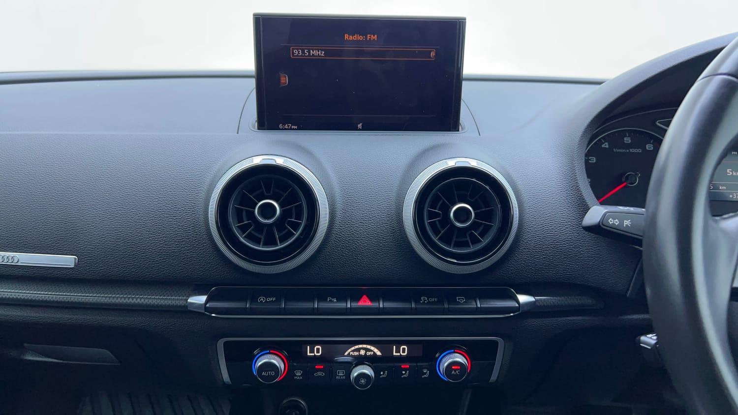 Used 2018 Audi A3 35 TFSI Technology Petrol Automatic interior MUSIC SYSTEM & AC CONTROL VIEW