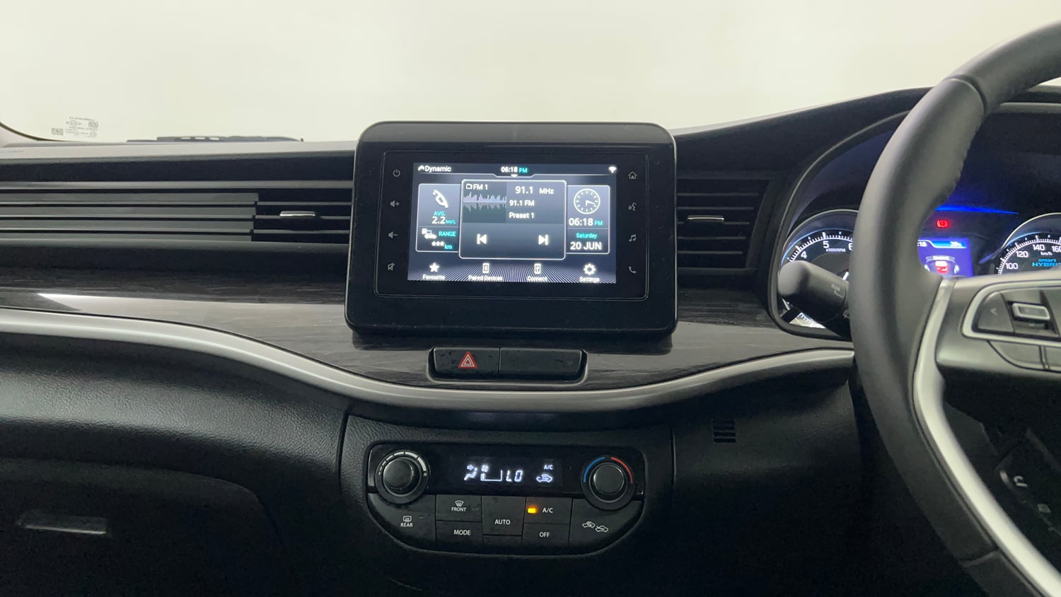 Used 2025 Maruti Suzuki XL6 Alpha Plus AT Petrol Petrol Automatic interior MUSIC SYSTEM & AC CONTROL VIEW