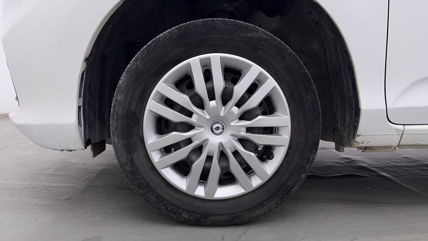 Used 2022 Honda Amaze S MT 1.2 Petrol Petrol Manual tyres LEFT FRONT TYRE RIM VIEW